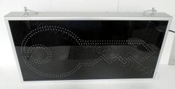 Επιγραφή κλειδί led σβηστή, μαύρη οθόνη από πλεξιγκλάς και πλαίσιο από ανοδιωμένο αλουμίνιο.