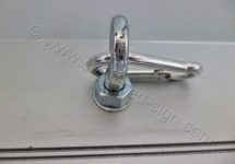 Ανάρτηση ταμπέλας led 103 Χ 23 εκατοστά, με ορειβατικούς κρίκους.