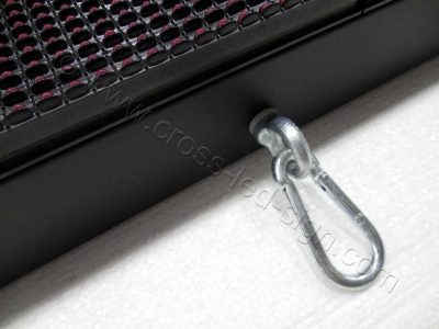 Ορειβατικός κρίκος, για ανάρτηση ηλεκτρονικής επιγραφής led ύψους 48 εκατοστών.