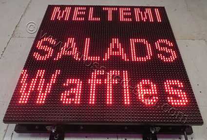 Ένδειξη επιγραφής LED 64x64 εκατοστών salads waffles.